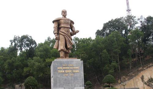 Tượng Trần Quốc Toản