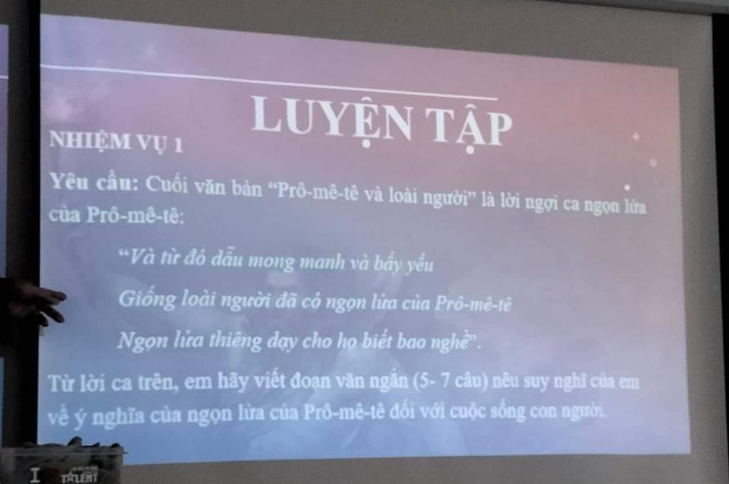 Và Từ Đó Dẫu Mong Manh Và Bấy Yếu