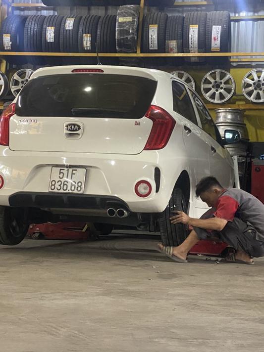 Vá vỏ xe gần nhất