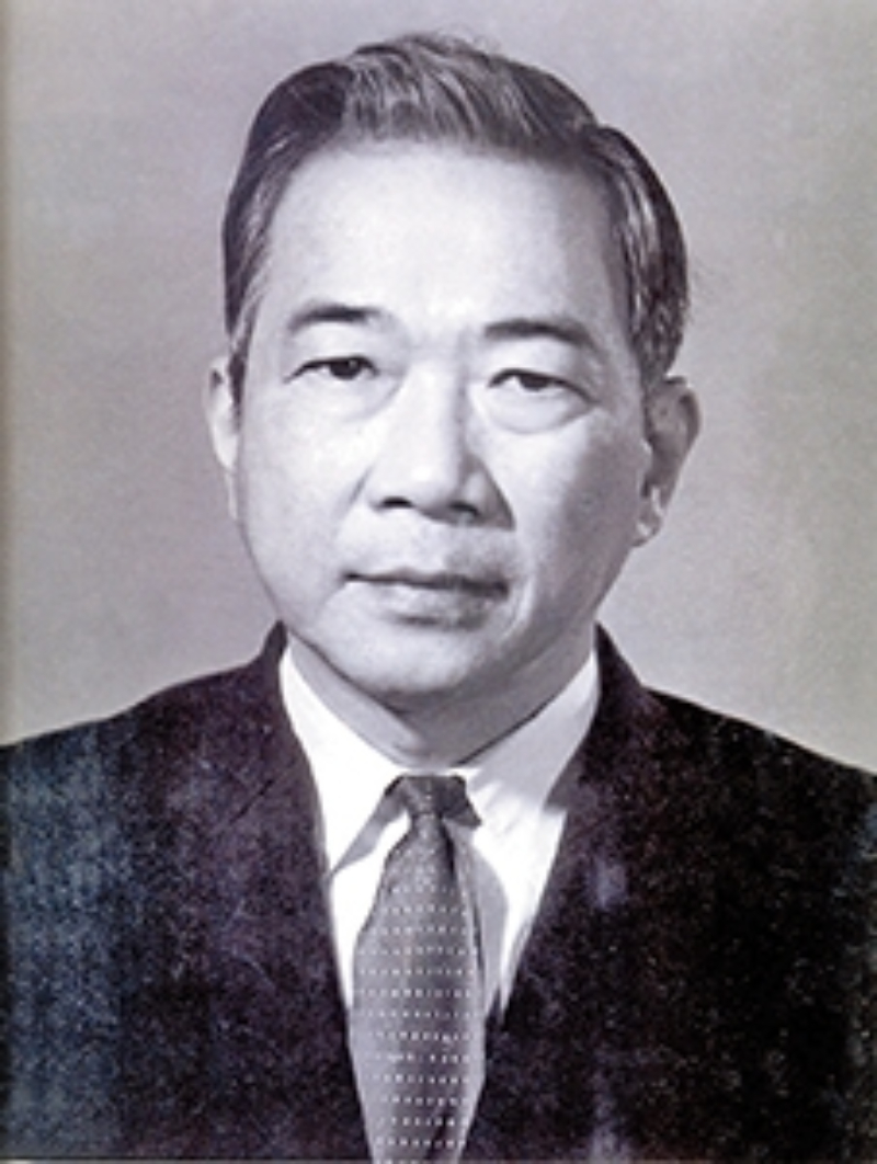 Tố hữu là lá cờ đầu Gallery 1