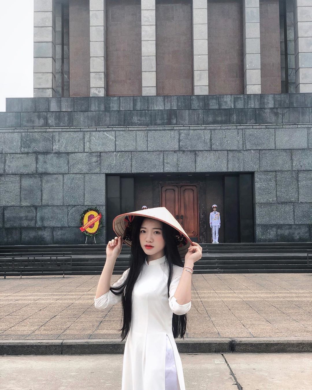 Vào Lăng Bác Có Được Mặc Váy Không? Gallery 2