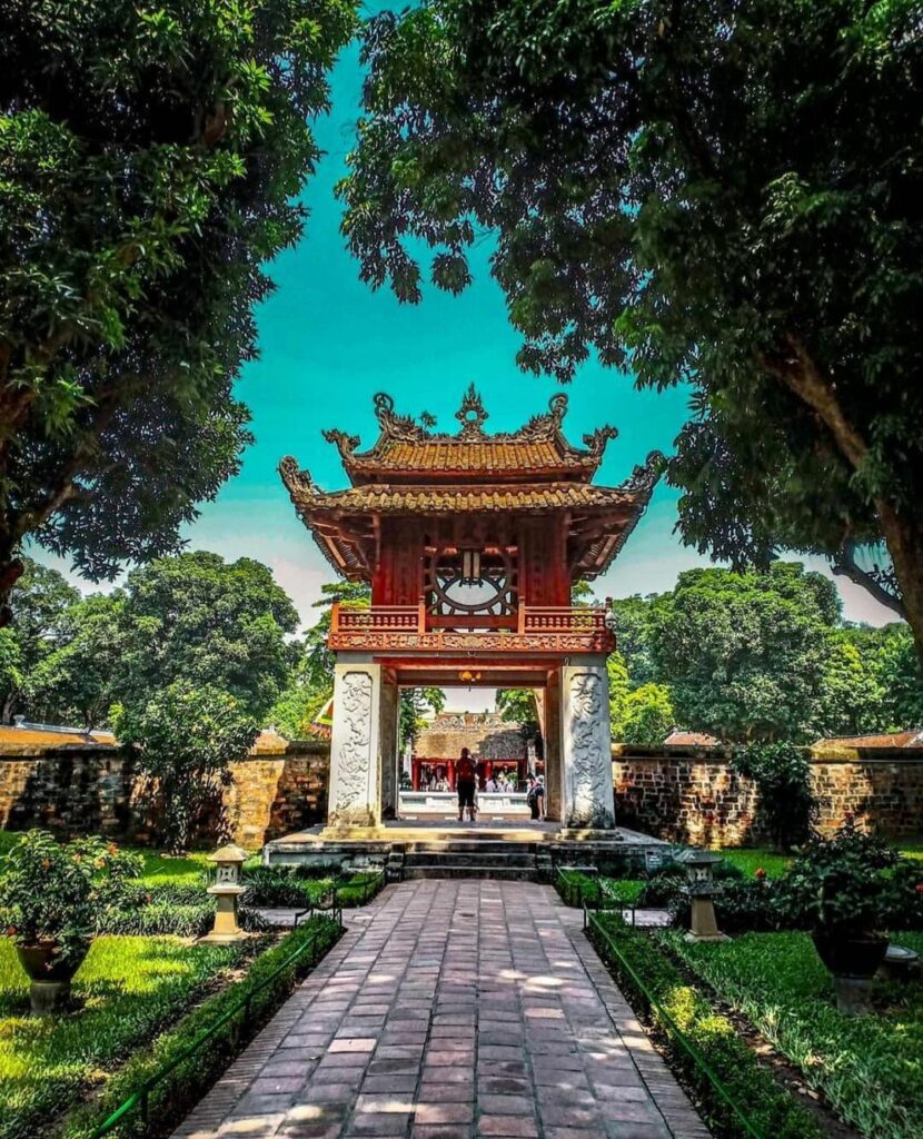 Vào Văn Miếu có mất vé không?