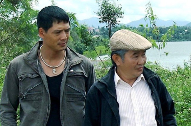Vật Chưng Mỏng Manh