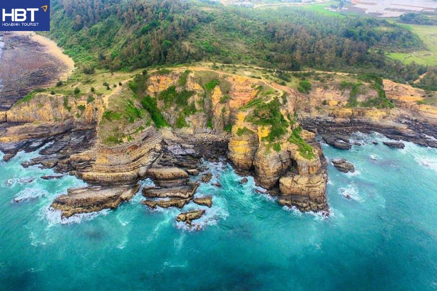 Bãi Đá Cầu Mỵ - Khám Phá Vẻ Đẹp Hoang Sơ Gallery 1