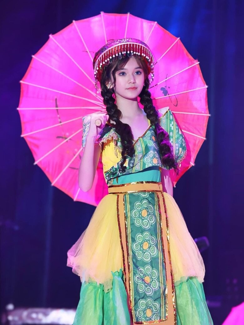 Em Xinh Em Xinh Đẹp Và Lung Linh Gallery 1