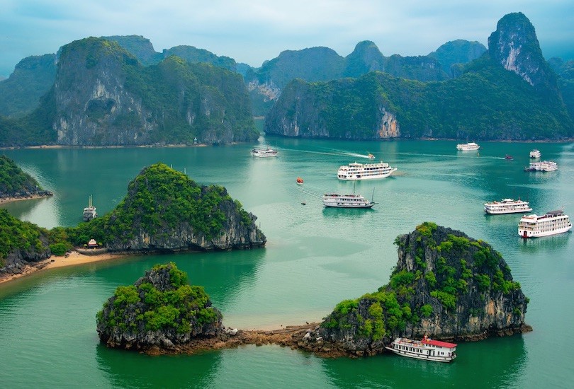 Cảnh Biển Hạ Long Tuyệt Đẹp - Khám Phá Kỳ Quan Thiên Nhiên Gallery 1