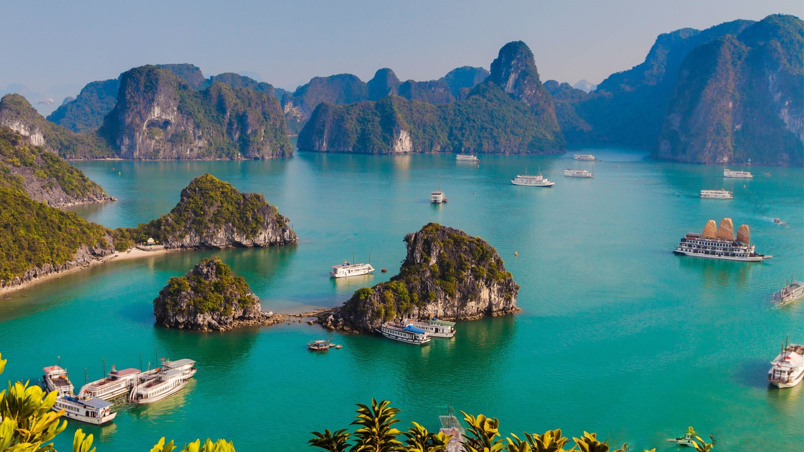 Vẻ đẹp Vịnh Hạ Long