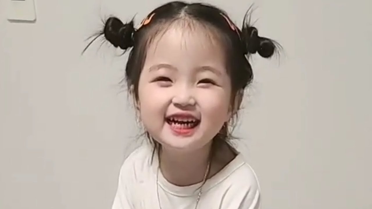 Em Bé Cuti: Hình Ảnh, Video và Bí Quyết Chăm Sóc Gallery 2