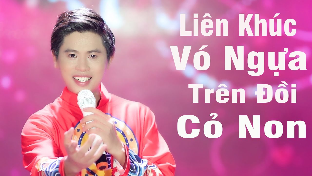 Vó Ngựa Trên Đồi Cỏ Non