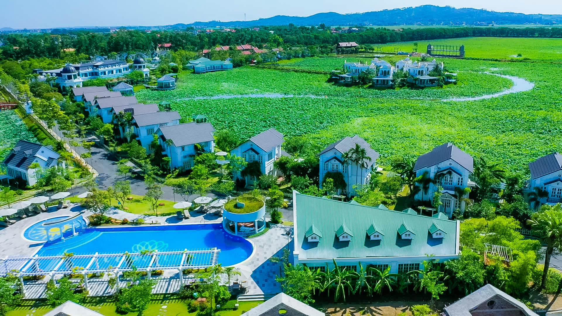 Vườn Vua Thanh Thủy - Thiên Đường Xanh giữa Lòng Hồ