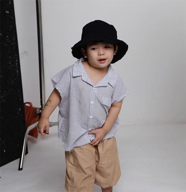 Xách Dép Chạy Theo