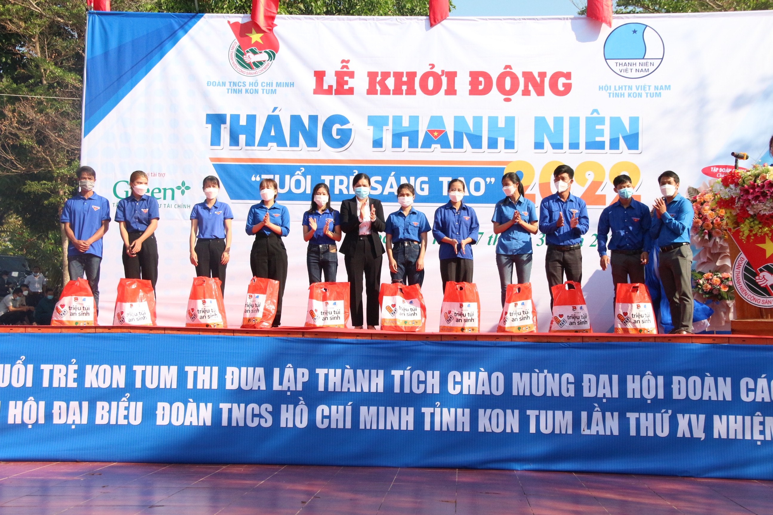Tuổi trẻ dùng để làm gì? Gallery 2