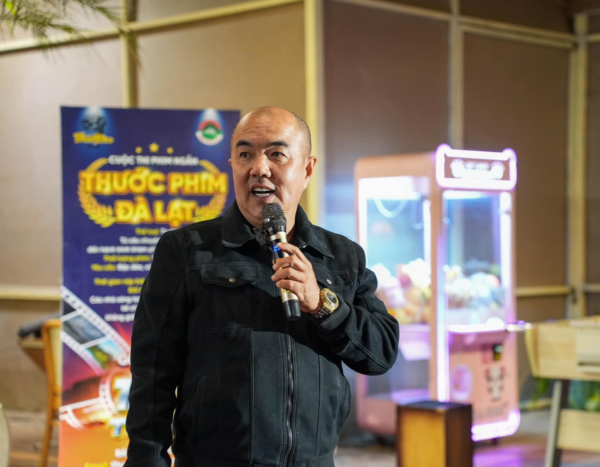 Còn Cha Còn Mẹ Nhà Là Nơi Để Về Gallery 1