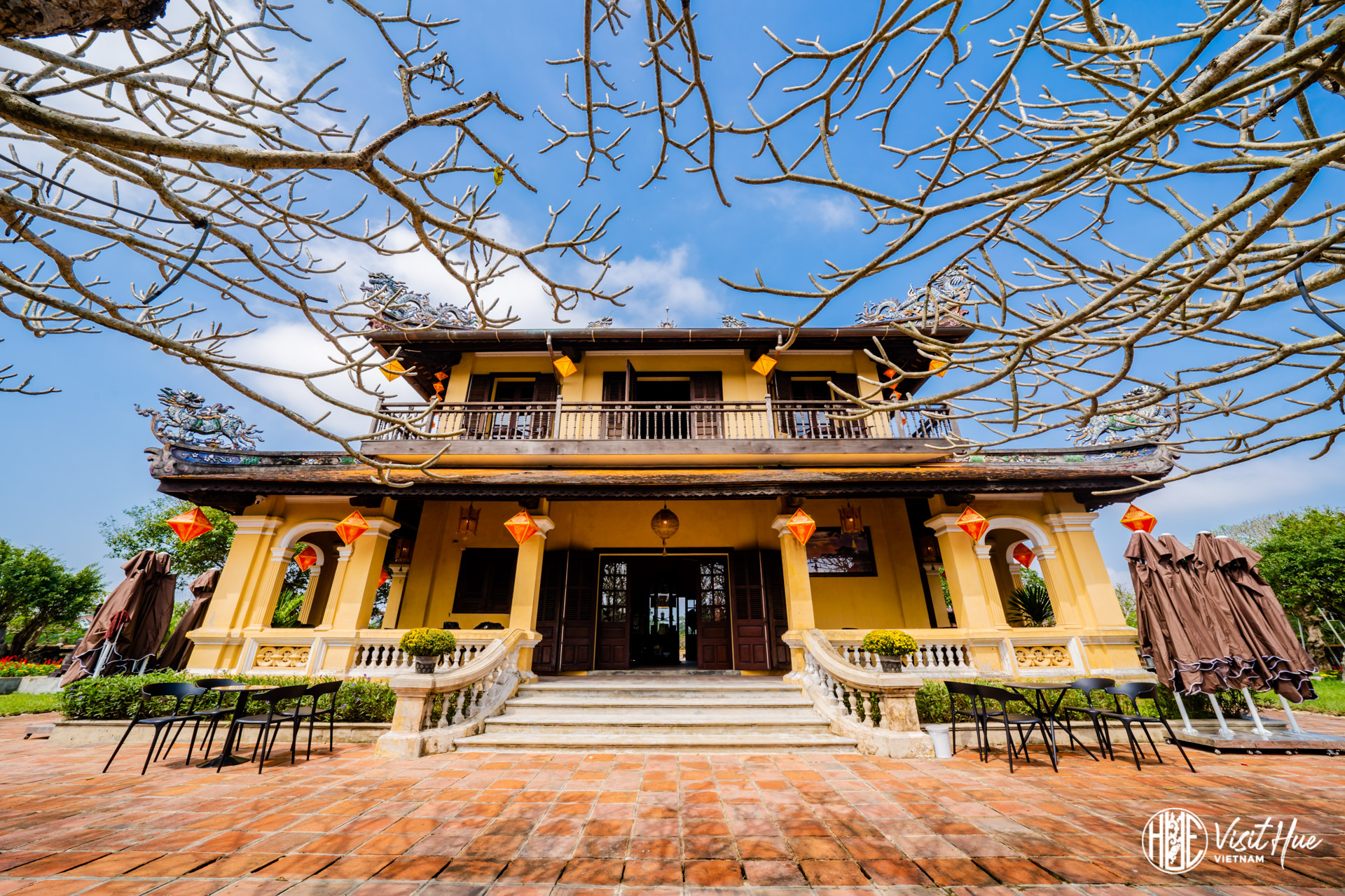 Lầu Tứ Phương Vô Sự Gallery 1