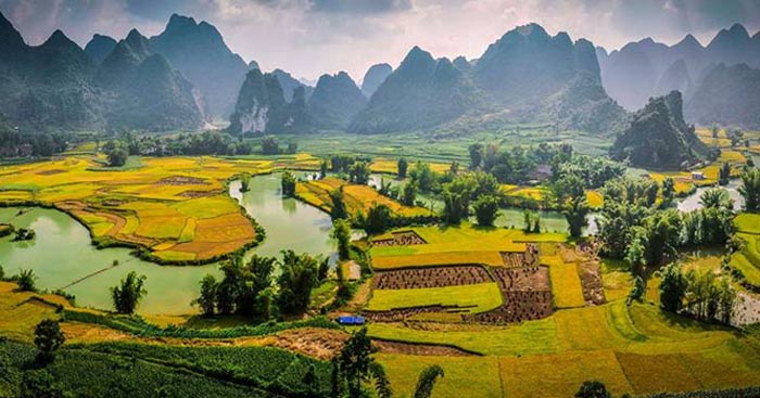 Phân tích đoạn đầu bài thơ Đất Nước Gallery 1