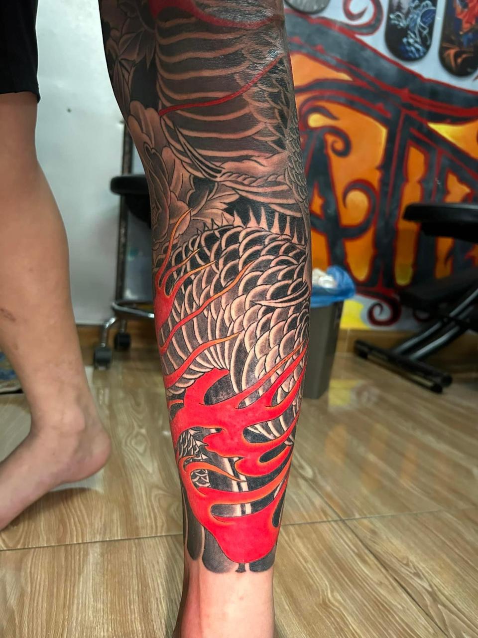 Hình Xăm Rắn Full Chân: Ý Nghĩa, Mẫu Thiết Kế Và Địa Chỉ Uy Tín Gallery 1