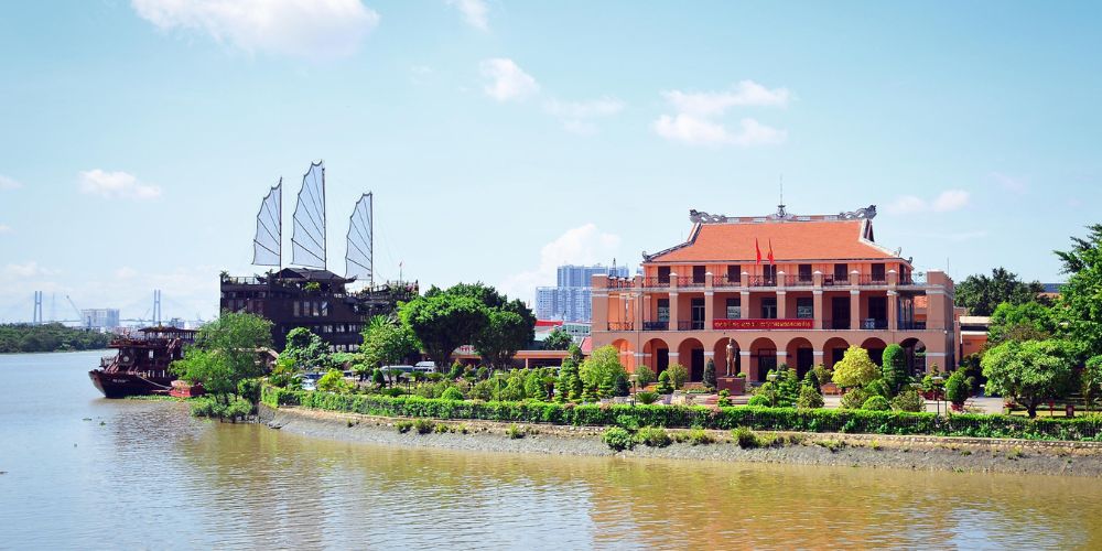 Cảm nhận về Bến Nhà Rồng Gallery 2