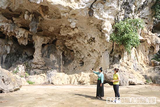 Dấu Người Đi La Đá Mòn Gallery 2