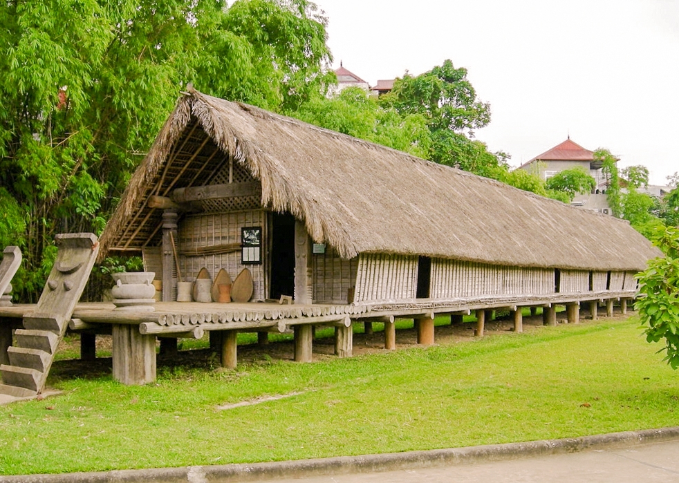 Nhà sàn của người Ê Đê: Kiến trúc độc đáo và giá trị văn hóa Gallery 2