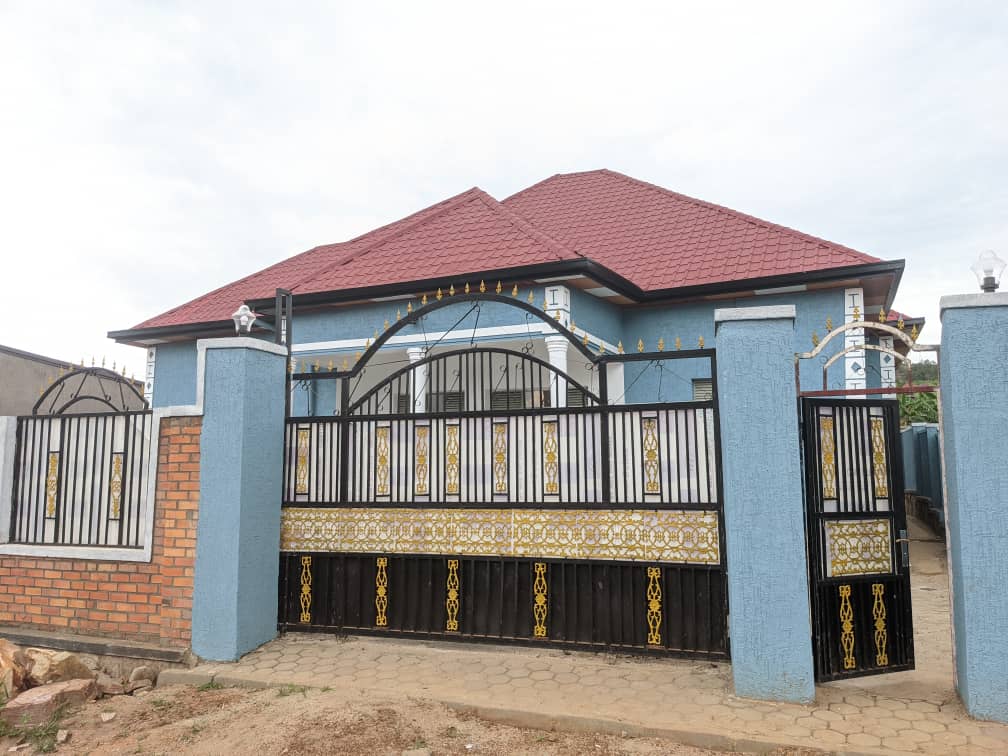House for sale main view