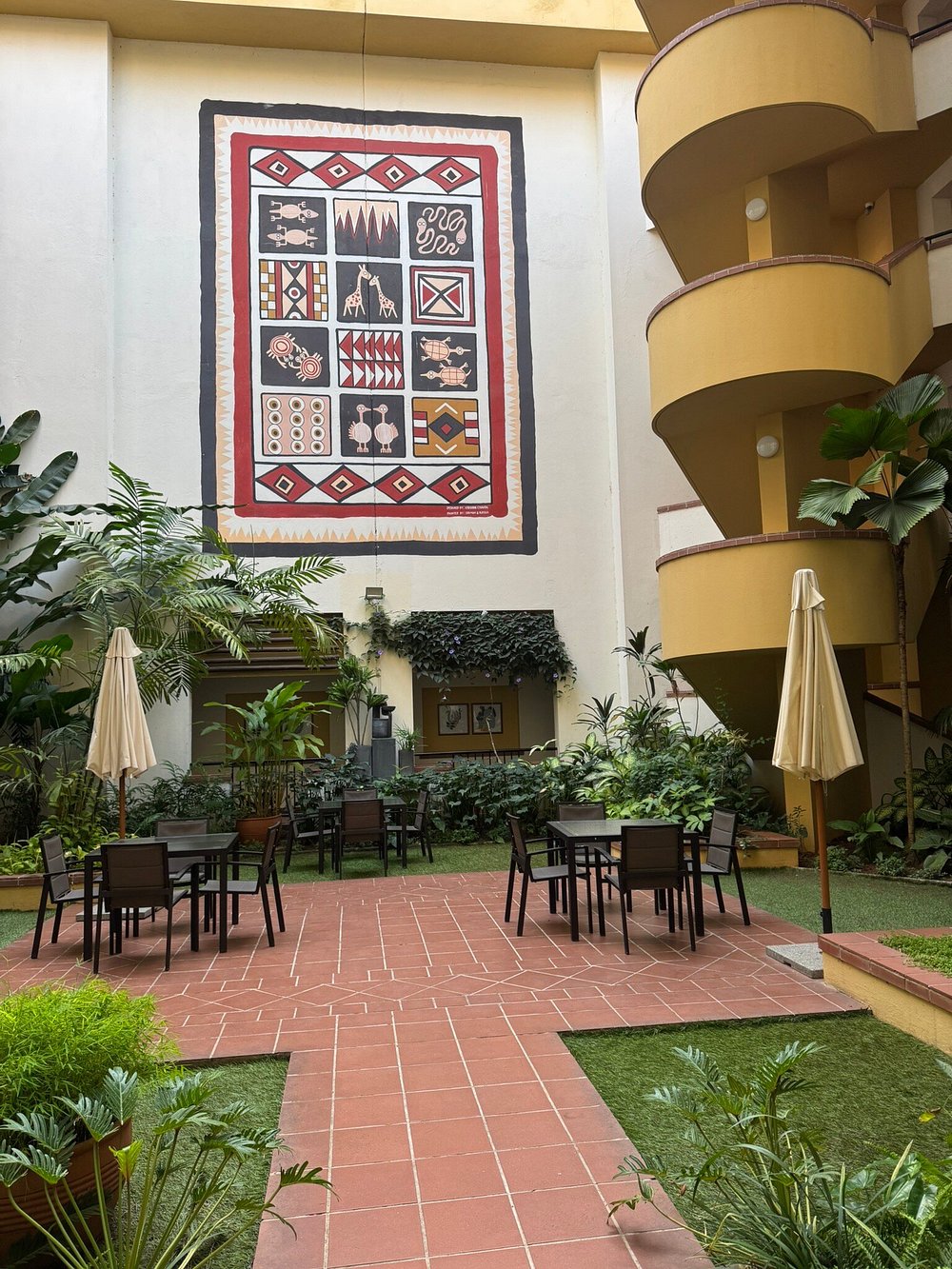 Sea Cliff Court Apartments