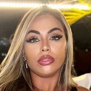 Sofia Moreno / https: / sofia_surferss / sofiamorenox