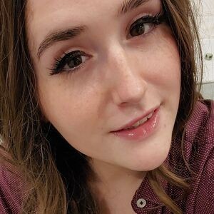 Sophia Swallow / https: / sophiesophia