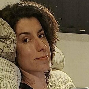 brunettelatinamerican