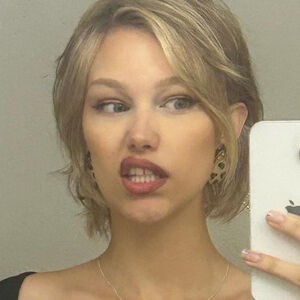 Grace VanderWaal / gracevanderwaal