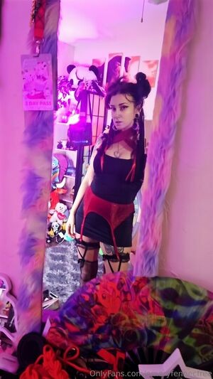 emeryfennec / emeryfennecfree