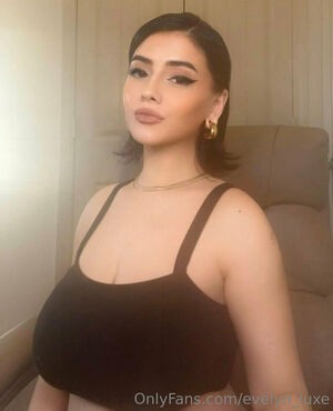 evelyn_luxe / evelynlux