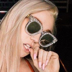 KendraSunderland / therealkslibrarygirl