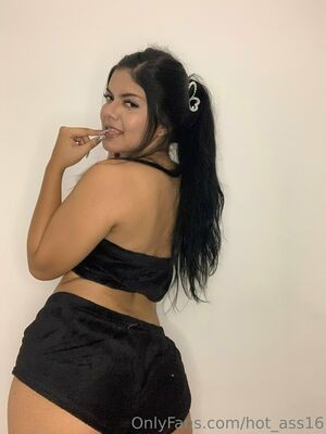 hot_ass._ / hot_ass16