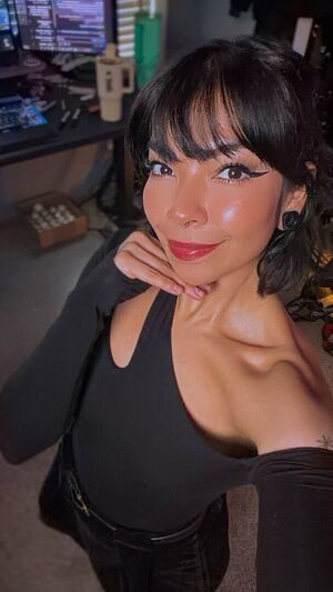 Aileen Senpai / aileen857062121 / aileensenpai