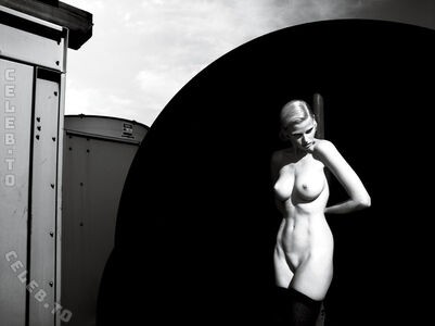 Lara Stone / lara_stone