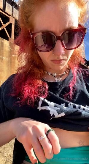 firecrotch_wr / firecrotchcutie