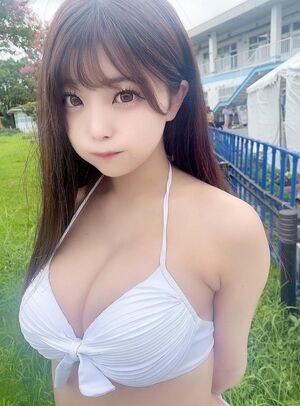 momo_burlesque / succulentmomo