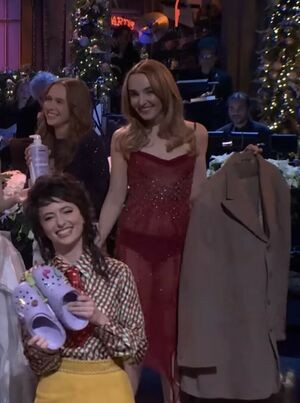 Chloe Fineman / chloeiscrazy