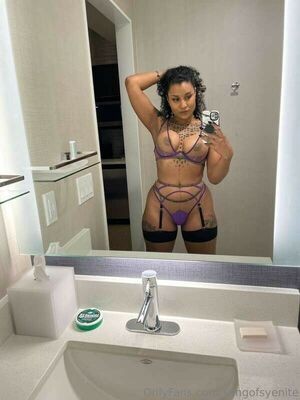 Syenite / songofsyenite