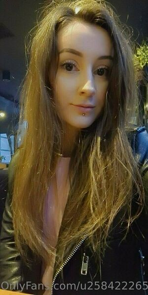 mogulmarie / u258422265