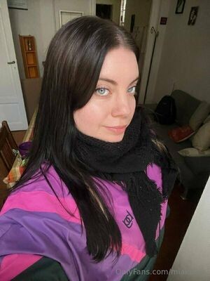 miakeller / miakellerxo