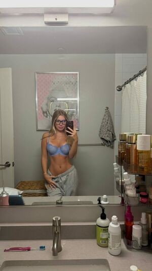 _isabellafiore / isabellafioree