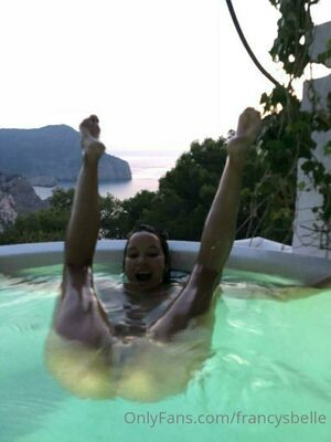 francys_bellle / francysbelle