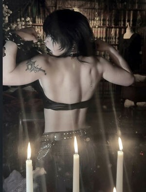 BuffGothMom / xohmygoth