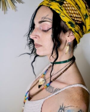 Cleoalexandria / monchichiloca