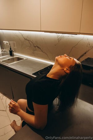 elinaharpertv / itselinaharper