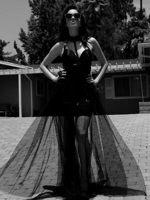 Laura Marano / lauramarano