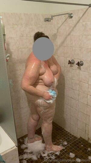 plus-sizemum / plusmommy