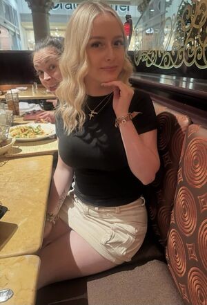 _hopeemarie / hopeemarie1