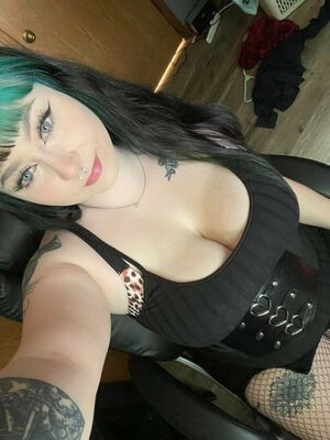 Maddisonbratt / maddisonbrat_